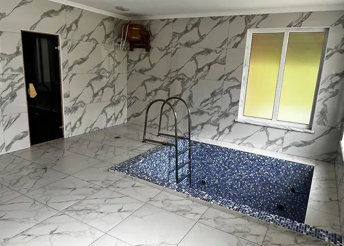 шепіт води Villa Yasinya