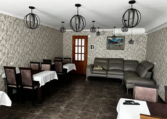 шепіт води Villa Yasinya